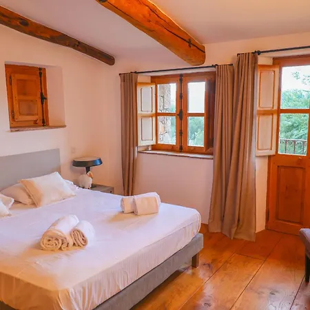 Villa La Bergerie De *